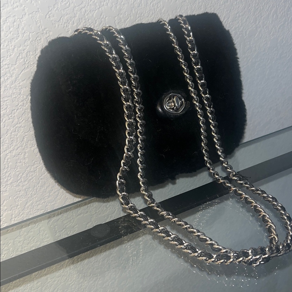 Coach Madison 18 Black Shearling Crossbody Shoulder Bag Purse - Picture 3 of 7